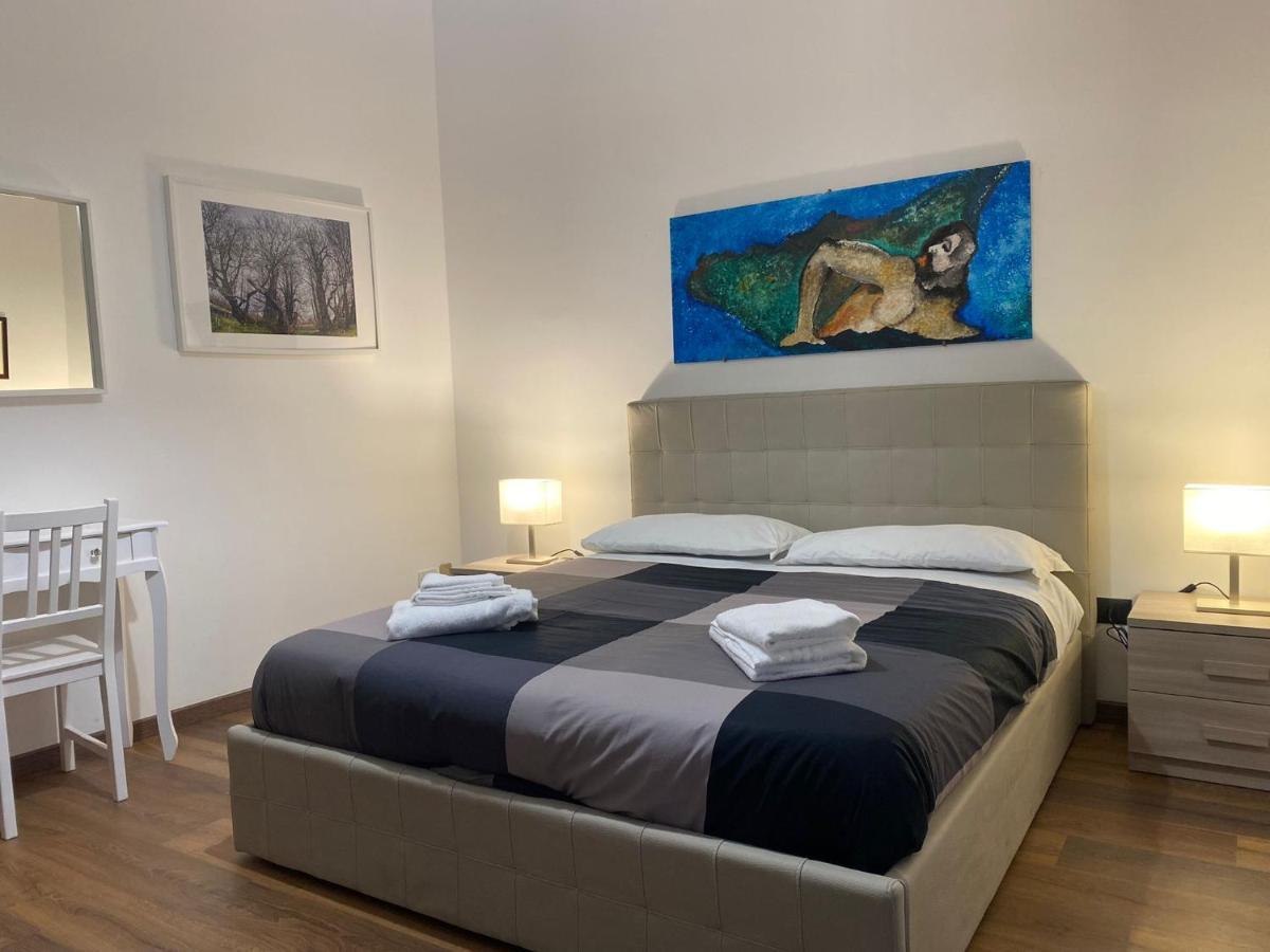B&B I Miti Dell Etna Catania Centro Vicino Il Duomo מראה חיצוני תמונה