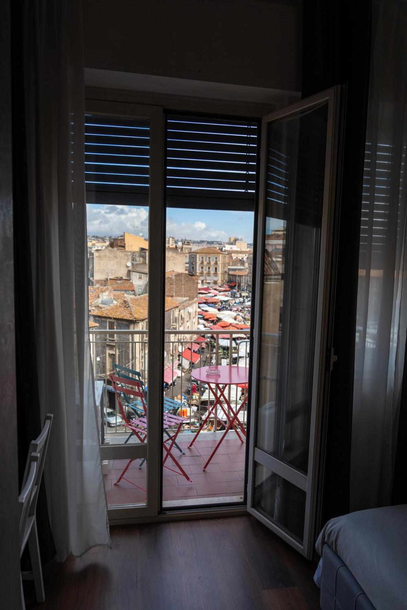 B&B I Miti Dell Etna Catania Centro Vicino Il Duomo מראה חיצוני תמונה